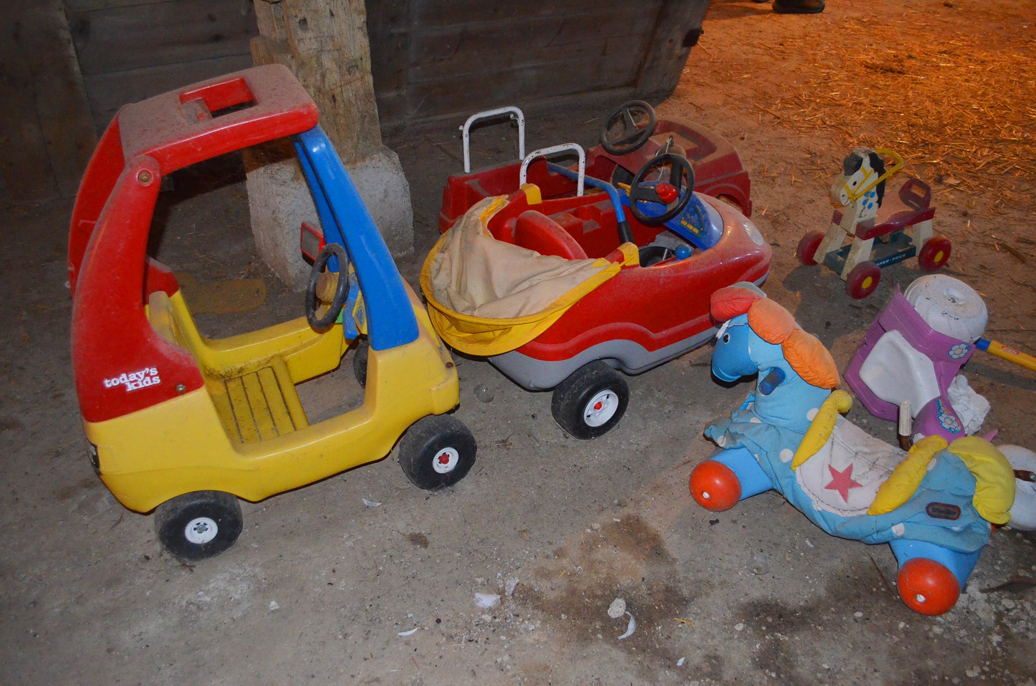 Property photo 89 - Personal Property Auction: LIVE ALPACAS, ANTIQUES, FURNITURE, GLASSWARE, TRACTOR & IMPLEMENTS, SHOP & HAND TOOLS, WOODWORKING TOOLS, LIVESTOCK EQUIPMENT