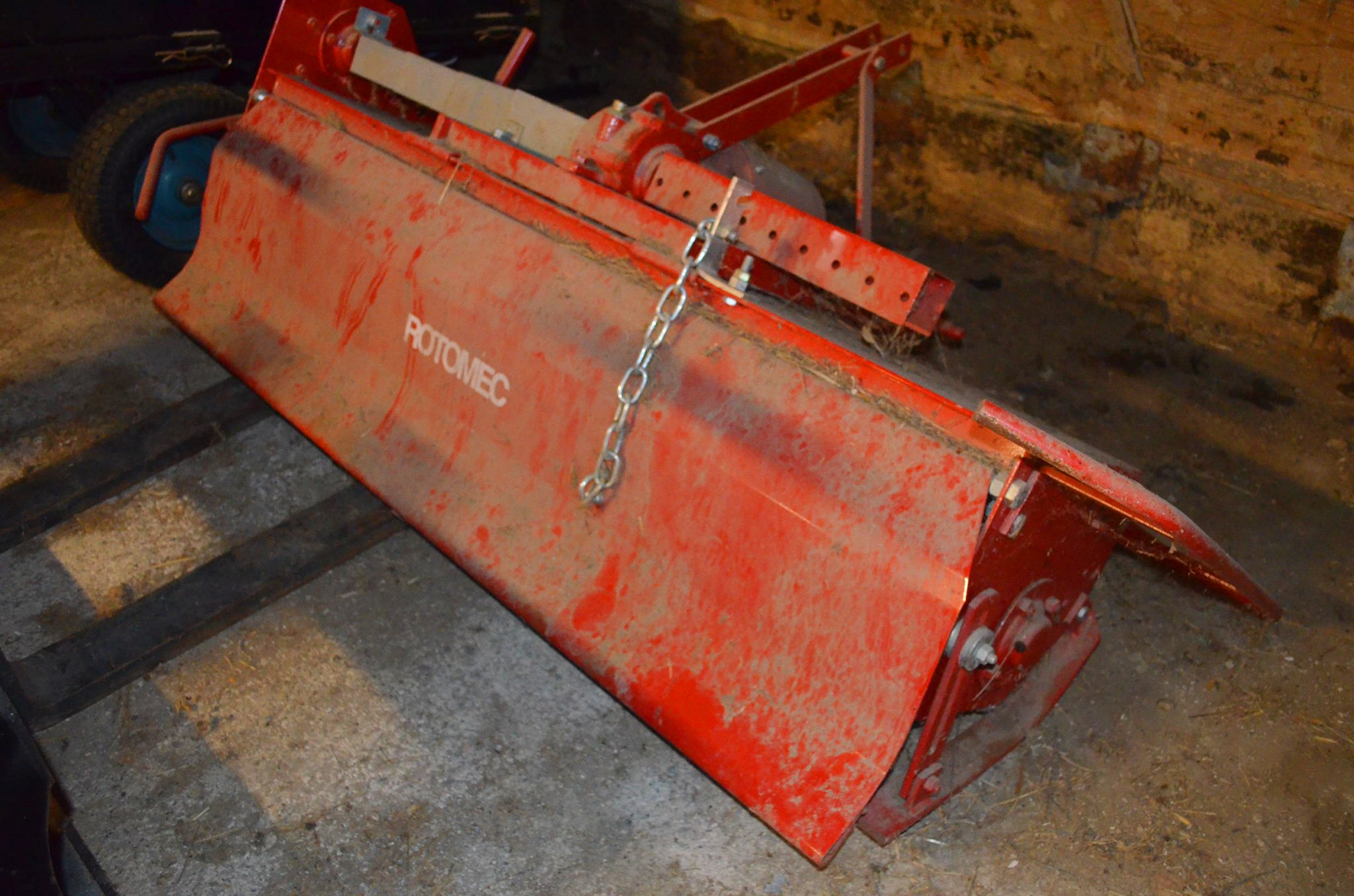 Property photo 90 - Personal Property Auction: LIVE ALPACAS, ANTIQUES, FURNITURE, GLASSWARE, TRACTOR & IMPLEMENTS, SHOP & HAND TOOLS, WOODWORKING TOOLS, LIVESTOCK EQUIPMENT