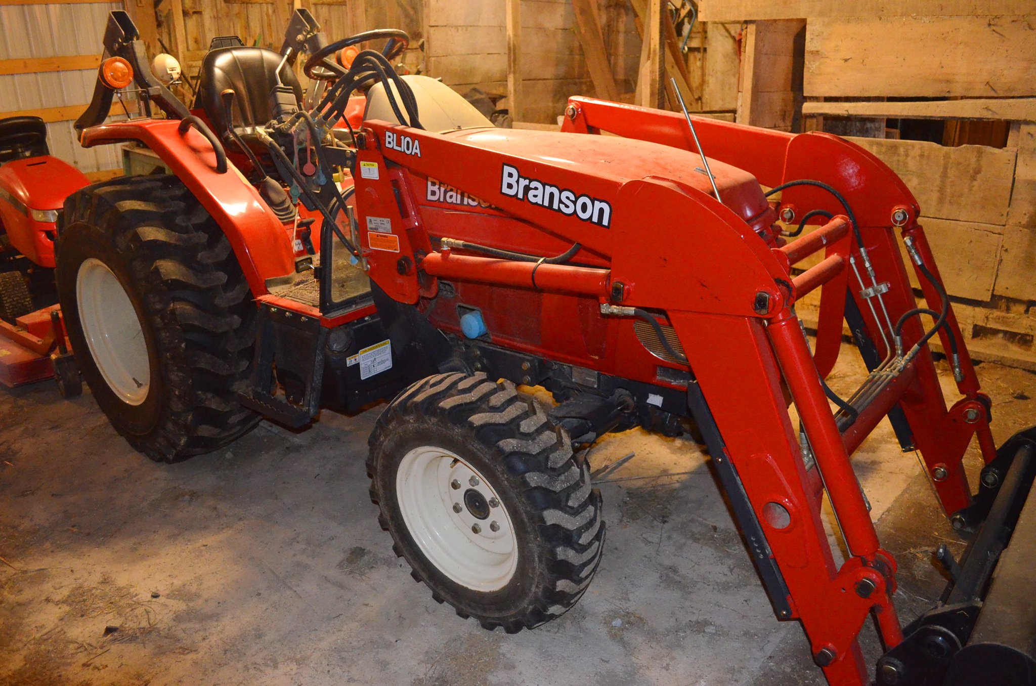 Property photo 49 - Personal Property Auction: LIVE ALPACAS, ANTIQUES, FURNITURE, GLASSWARE, TRACTOR & IMPLEMENTS, SHOP & HAND TOOLS, WOODWORKING TOOLS, LIVESTOCK EQUIPMENT