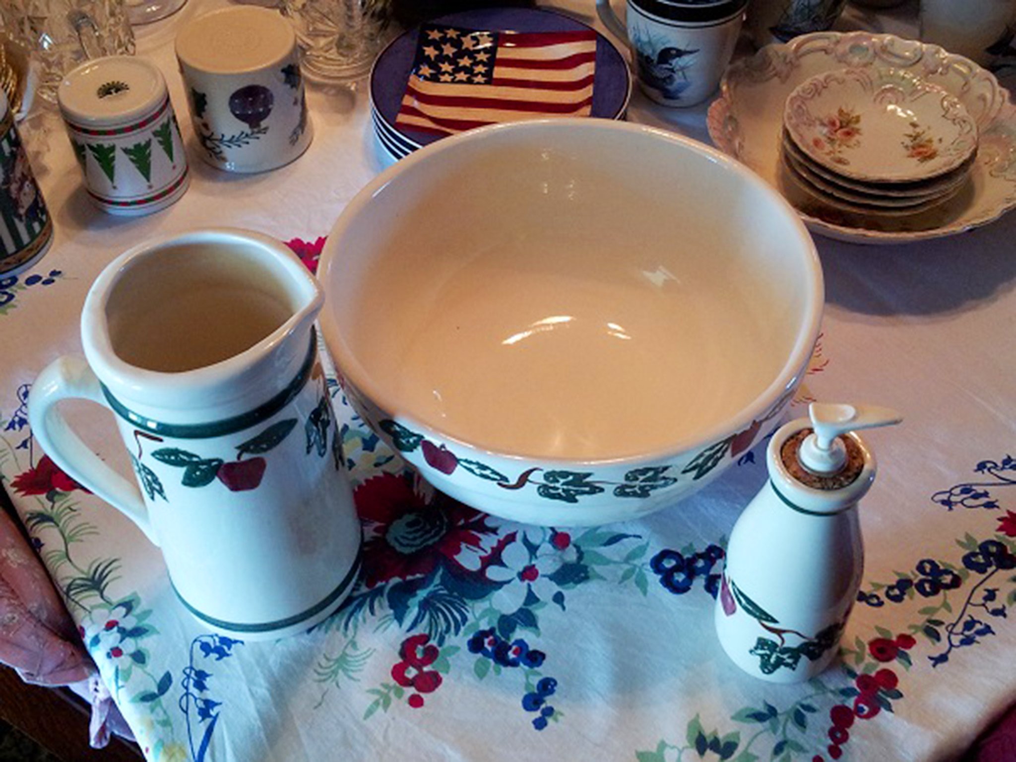 Property photo 16 - Personal Property Auction: LIVE ALPACAS, ANTIQUES, FURNITURE, GLASSWARE, TRACTOR & IMPLEMENTS, SHOP & HAND TOOLS, WOODWORKING TOOLS, LIVESTOCK EQUIPMENT