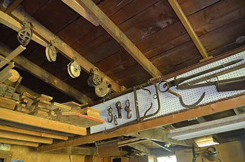 Property photo 42 - Large Estate Auction, Furniture, Appliances, Glassware, Antiques, Collectibles, Woodworking Equipment, Shop & Hand Tools