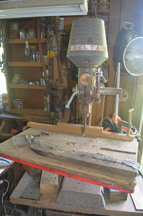 Property photo 10 - Large Estate Auction, Furniture, Appliances, Glassware, Antiques, Collectibles, Woodworking Equipment, Shop & Hand Tools