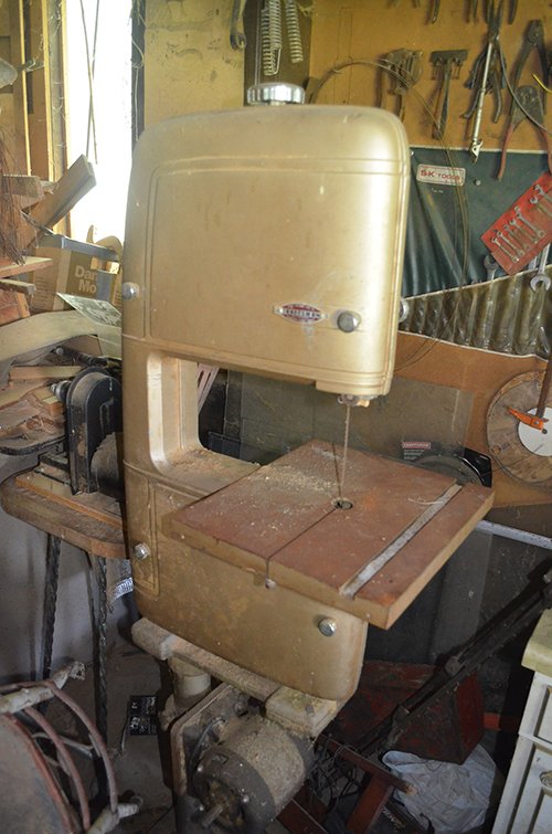 Property photo 15 - Large Estate Auction, Furniture, Appliances, Glassware, Antiques, Collectibles, Woodworking Equipment, Shop & Hand Tools