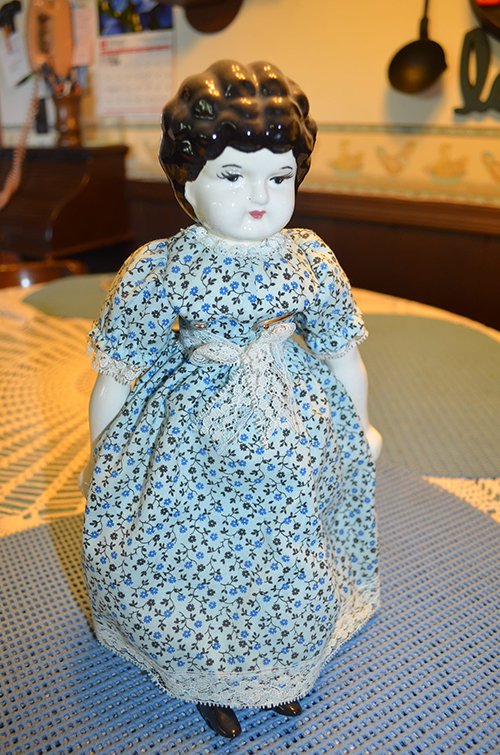 Property photo 8 - Large Estate Auction, Furniture, Appliances, Glassware, Antiques, Collectibles, Woodworking Equipment, Shop & Hand Tools