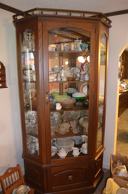 Property photo 82 - Large Estate Auction, Furniture, Appliances, Glassware, Antiques, Collectibles, Woodworking Equipment, Shop & Hand Tools