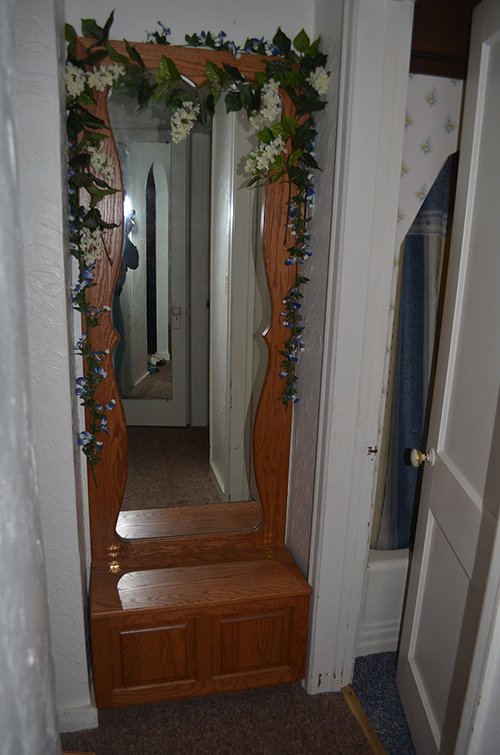 Property photo 72 - Large Estate Auction, Furniture, Appliances, Glassware, Antiques, Collectibles, Woodworking Equipment, Shop & Hand Tools