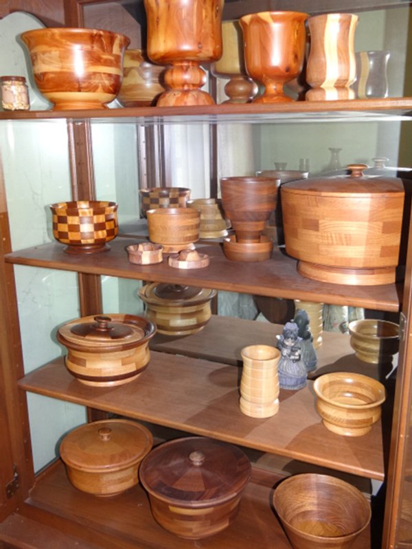 Large Estate Auction, Furniture, Appliances, Glassware, Antiques, Collectibles, Woodworking Equipment, Shop & Hand Tools