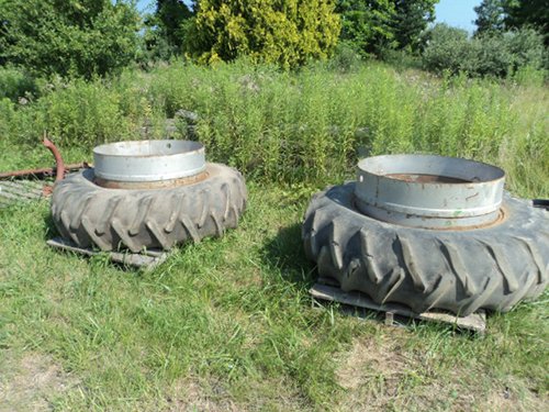 Property photo 55 - Personal Property Auction, Tractors, Dozer, Implements, Lawn & Garden, Tools, Antiques, Furniture & Household