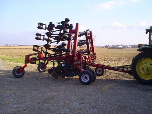 2006 Redball striptill bar 12/30 - SURPLUS EQUIPMENT AUCTION, Miami Trace FFA Alumni