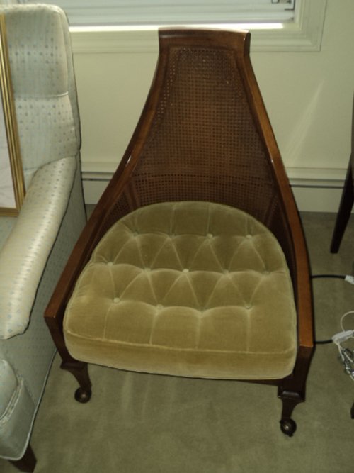 Property photo 142 - Personal Property Auction, Furniture, Glassware, Pictures, Kitchen Appliances, Household, Fishing Gear, Vintage Cameras, Electronics, Toys, Games