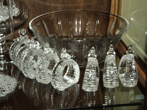 Property photo 29 - Personal Property Auction, Furniture, Glassware, Pictures, Kitchen Appliances, Household, Fishing Gear, Vintage Cameras, Electronics, Toys, Games
