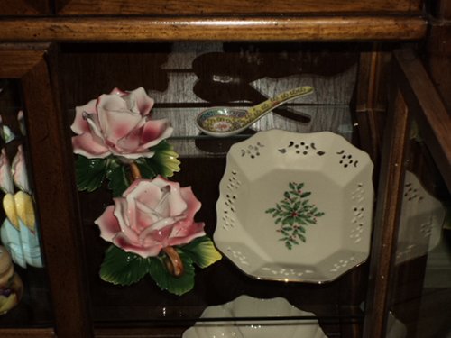 Property photo 17 - Personal Property Auction, Furniture, Glassware, Pictures, Kitchen Appliances, Household, Fishing Gear, Vintage Cameras, Electronics, Toys, Games