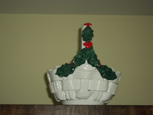 Property photo 10 - Personal Property Auction, Furniture, Glassware, Pictures, Kitchen Appliances, Household, Fishing Gear, Vintage Cameras, Electronics, Toys, Games