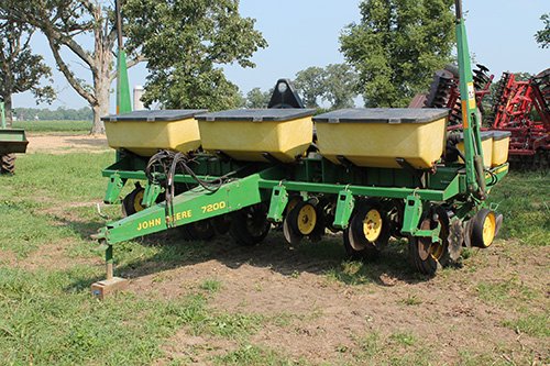Property photo 18 - BEERY FARM & LIVESTOCK EQUIPMENT AUCTION