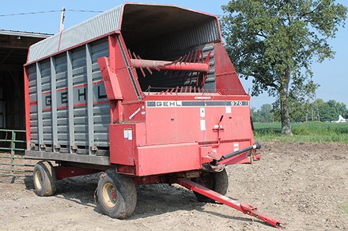 Property photo 23 - BEERY FARM & LIVESTOCK EQUIPMENT AUCTION
