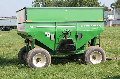 Property photo 11 - BEERY FARM & LIVESTOCK EQUIPMENT AUCTION