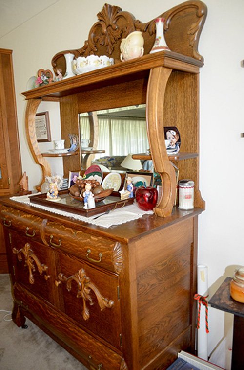 Property photo 5 - Major Antique & Collectible & Real Estate Auction, 2 Dates, Sat., Oct. 12 @ 9AM for Personal Property & Thurs., Oct., 17 @ 6PM for Real Estate