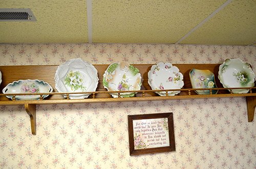 Property photo 120 - Major Antique & Collectible & Real Estate Auction, 2 Dates, Sat., Oct. 12 @ 9AM for Personal Property & Thurs., Oct., 17 @ 6PM for Real Estate