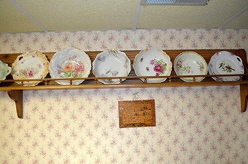 Property photo 129 - Major Antique & Collectible & Real Estate Auction, 2 Dates, Sat., Oct. 12 @ 9AM for Personal Property & Thurs., Oct., 17 @ 6PM for Real Estate