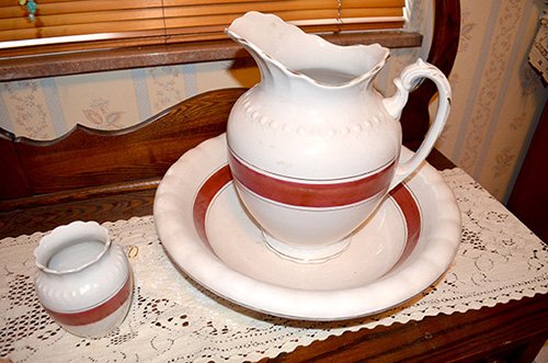 Property photo 23 - Major Antique & Collectible & Real Estate Auction, 2 Dates, Sat., Oct. 12 @ 9AM for Personal Property & Thurs., Oct., 17 @ 6PM for Real Estate