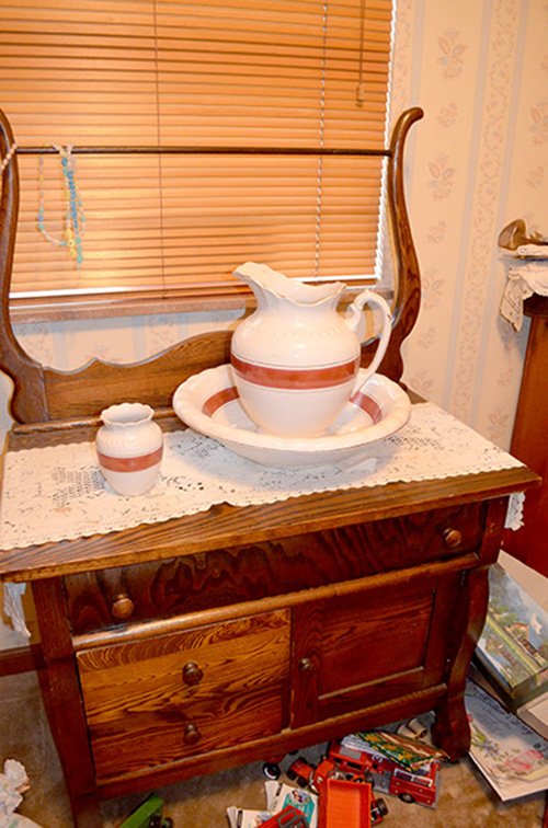 Property photo 42 - Major Antique & Collectible & Real Estate Auction, 2 Dates, Sat., Oct. 12 @ 9AM for Personal Property & Thurs., Oct., 17 @ 6PM for Real Estate