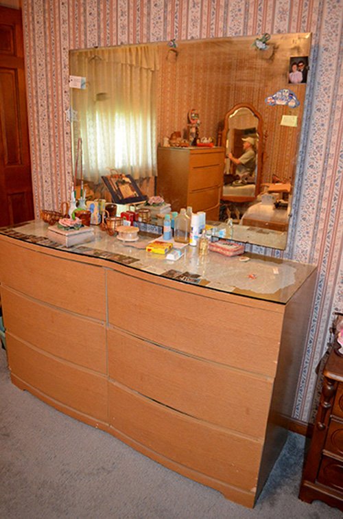 Property photo 34 - Major Antique & Collectible & Real Estate Auction, 2 Dates, Sat., Oct. 12 @ 9AM for Personal Property & Thurs., Oct., 17 @ 6PM for Real Estate