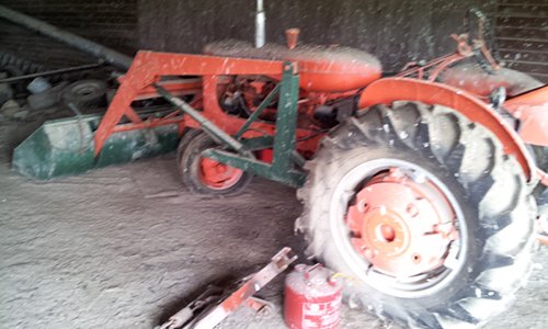 Property photo 25 - TRACTOR & FARM ANTIQUE AUCTION