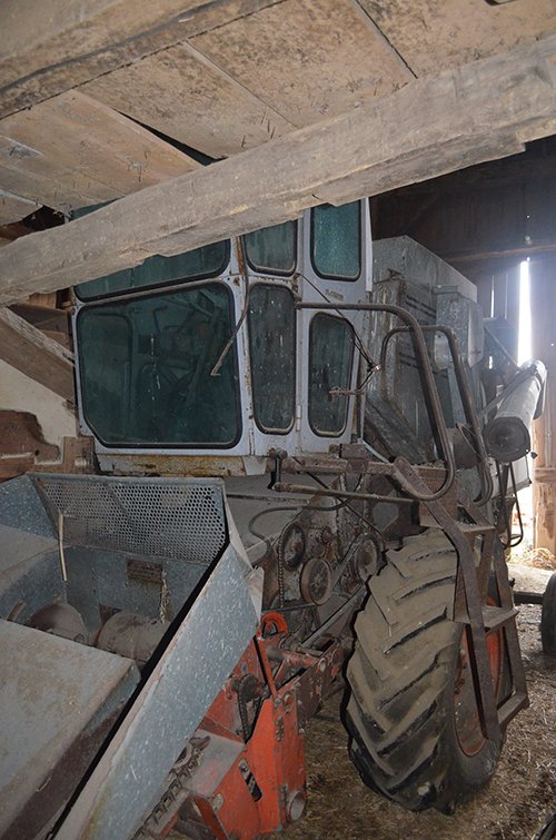 Property photo 60 - TRACTOR & FARM ANTIQUE AUCTION