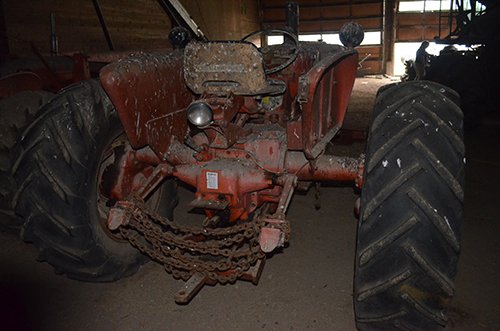 Property photo 26 - TRACTOR & FARM ANTIQUE AUCTION
