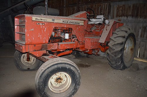 Property photo 81 - TRACTOR & FARM ANTIQUE AUCTION