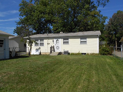 Property photo 4 - 3 Bedroom Home Selling at Auction