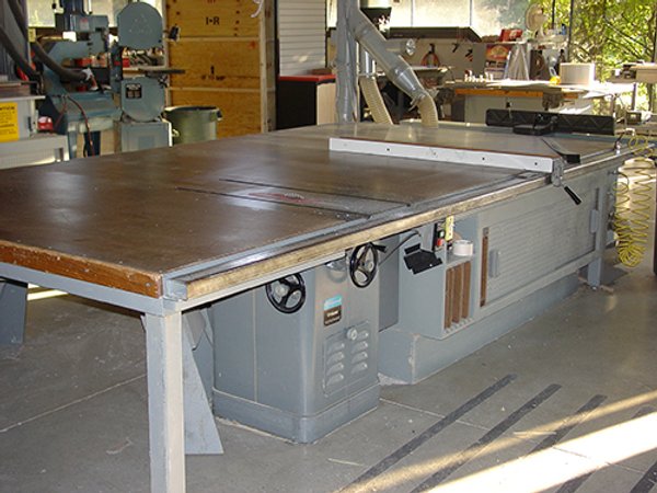 IMAGE EXHIBITS EQUIPMENT AUCTION
