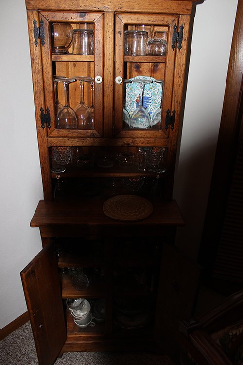 Property photo 50 - Car, Truck, Farm Equipment, Lawn Mower, Livestock, Tools, Guns, Primitive & Collectibles, Personal Property Auction