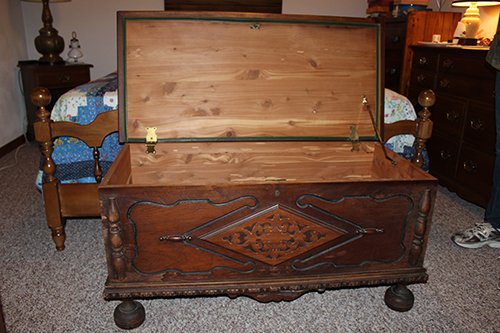Property photo 111 - Car, Truck, Farm Equipment, Lawn Mower, Livestock, Tools, Guns, Primitive & Collectibles, Personal Property Auction