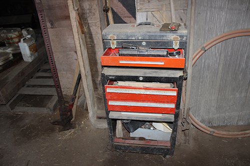 Property photo 160 - Car, Truck, Farm Equipment, Lawn Mower, Livestock, Tools, Guns, Primitive & Collectibles, Personal Property Auction