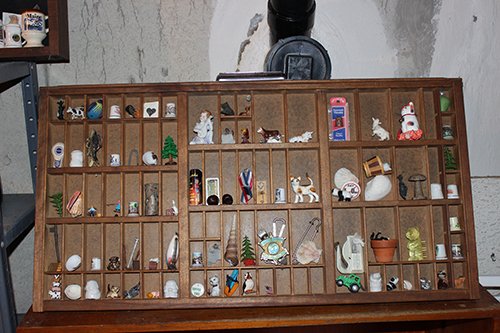 Property photo 85 - Car, Truck, Farm Equipment, Lawn Mower, Livestock, Tools, Guns, Primitive & Collectibles, Personal Property Auction