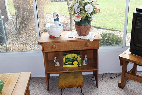 Property photo 103 - Car, Truck, Farm Equipment, Lawn Mower, Livestock, Tools, Guns, Primitive & Collectibles, Personal Property Auction