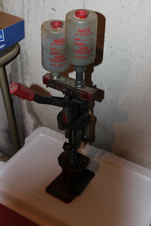 Property photo 89 - Car, Truck, Farm Equipment, Lawn Mower, Livestock, Tools, Guns, Primitive & Collectibles, Personal Property Auction