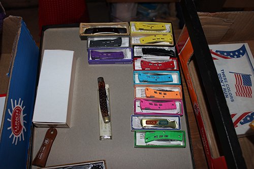 Property photo 78 - Car, Truck, Farm Equipment, Lawn Mower, Livestock, Tools, Guns, Primitive & Collectibles, Personal Property Auction