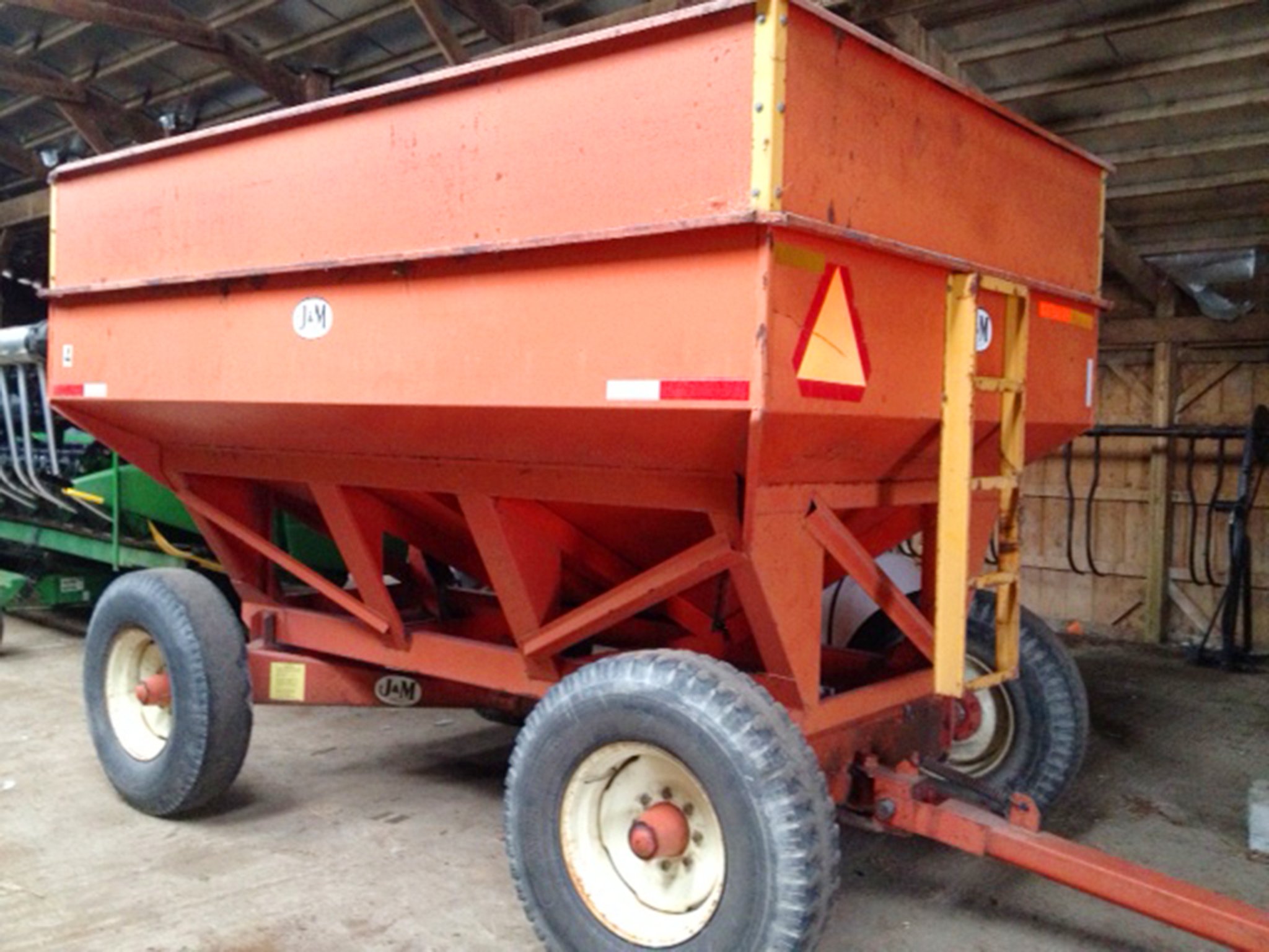 Property photo 105 - Area Farmers & Contractors Equipment Auction