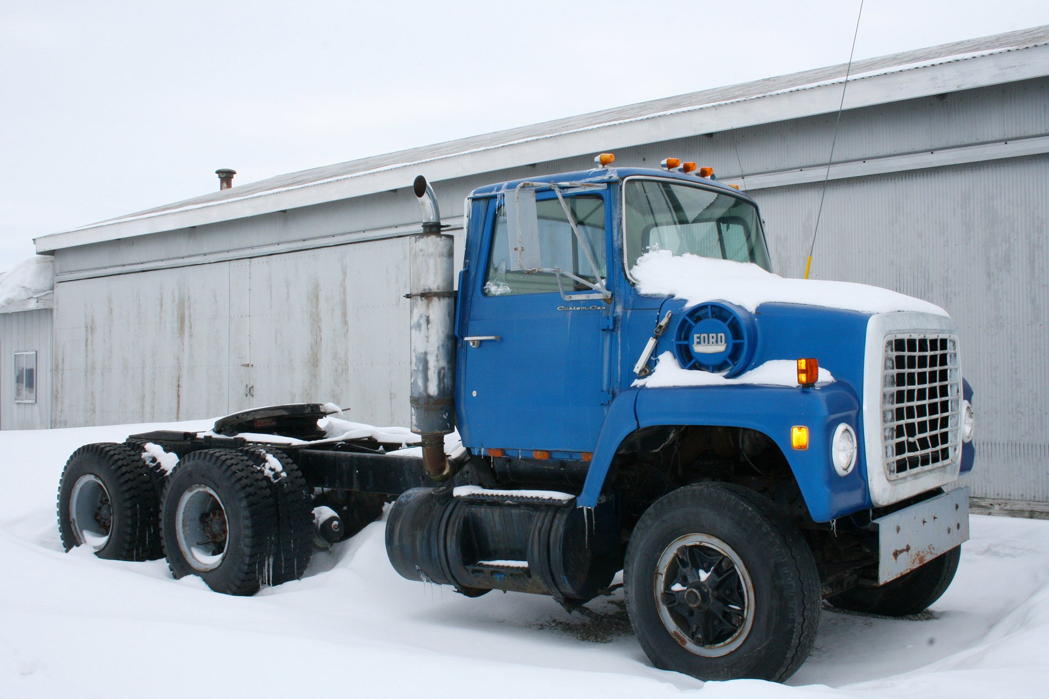 Property photo 106 - Farmers Grain & Ag Equipment Auction - EQUIPMENT WANTED!