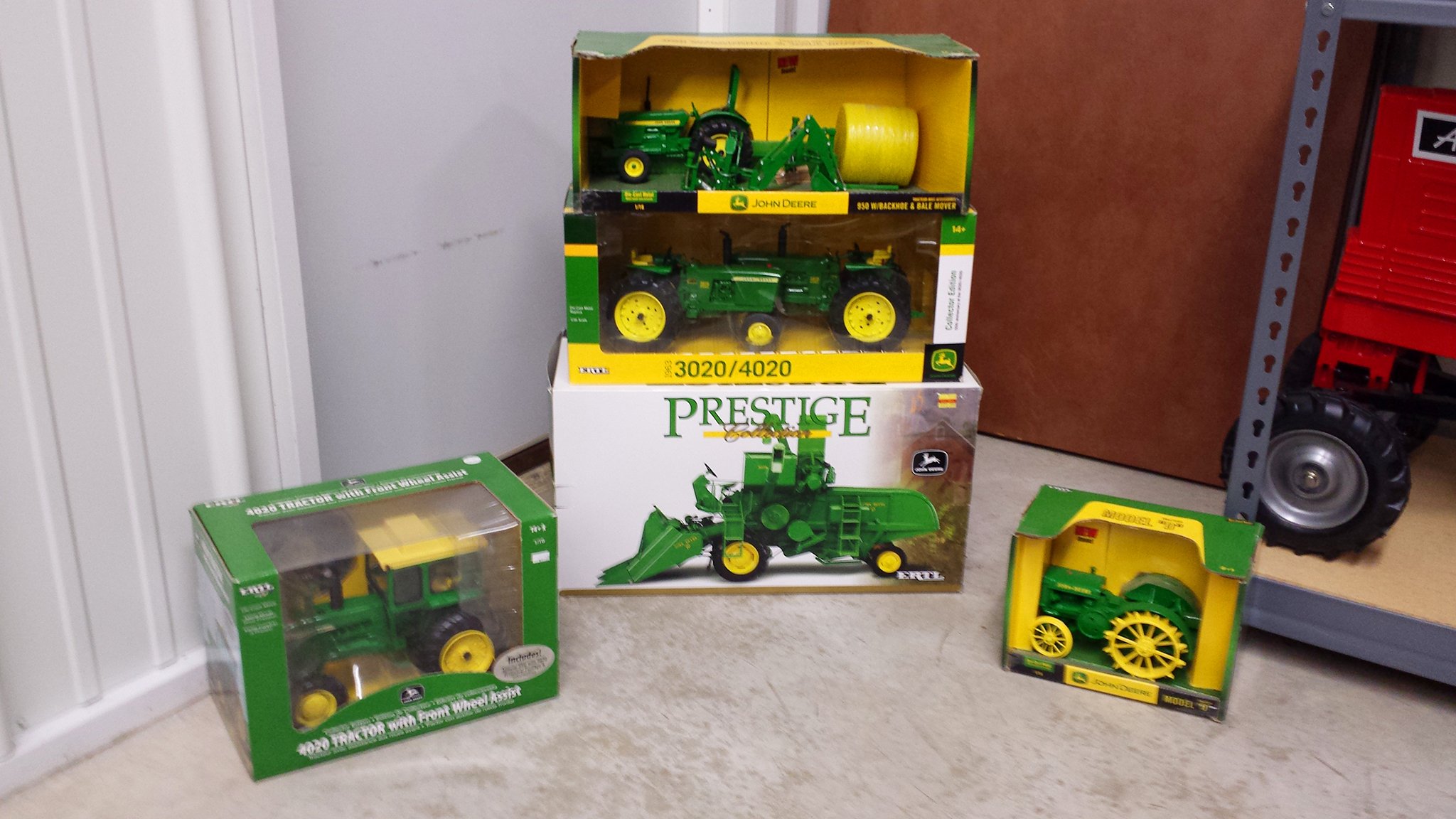 Property photo 124 - Farmers Grain & Ag Equipment Auction - EQUIPMENT WANTED!