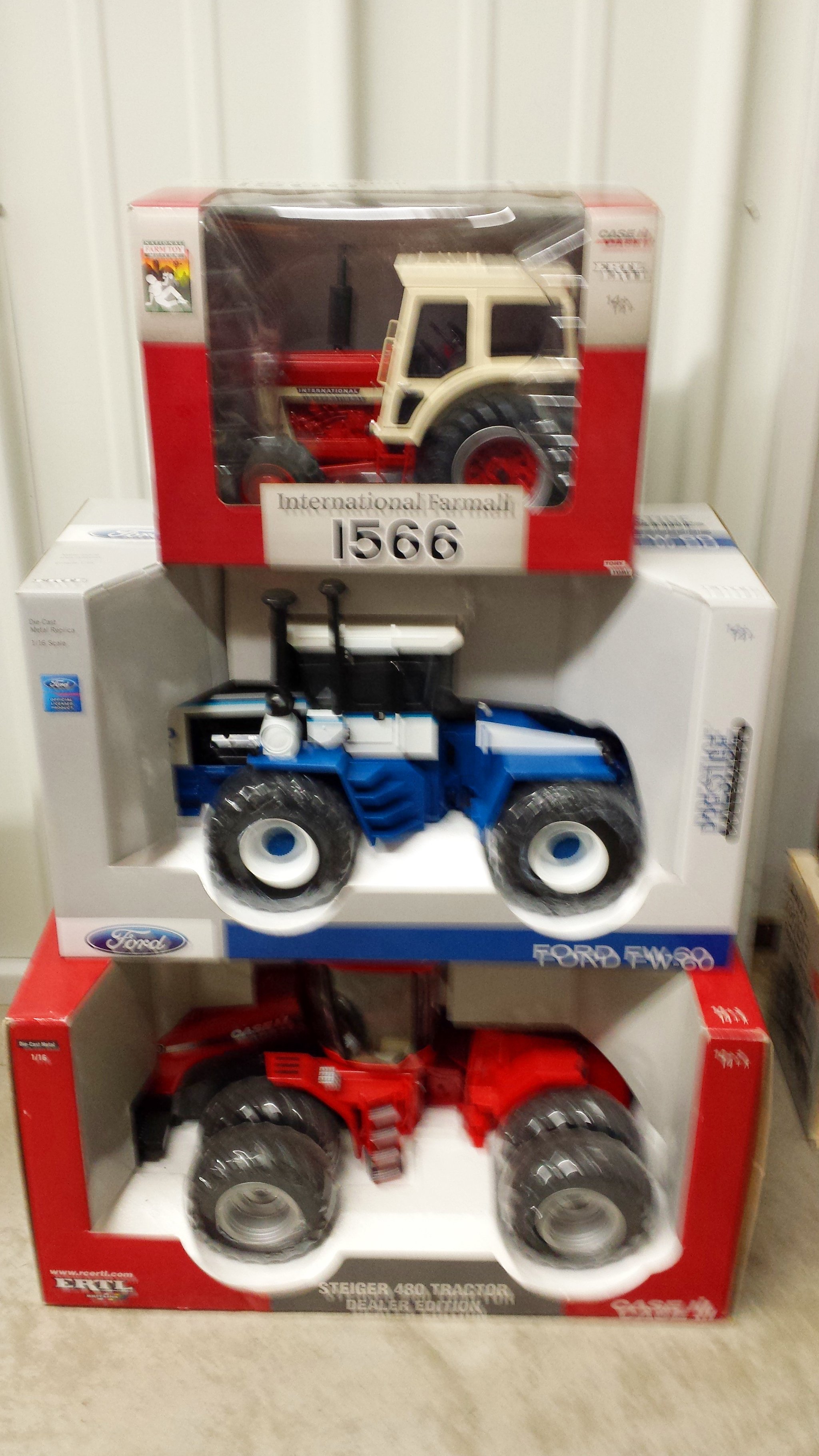 Property photo 126 - Farmers Grain & Ag Equipment Auction - EQUIPMENT WANTED!