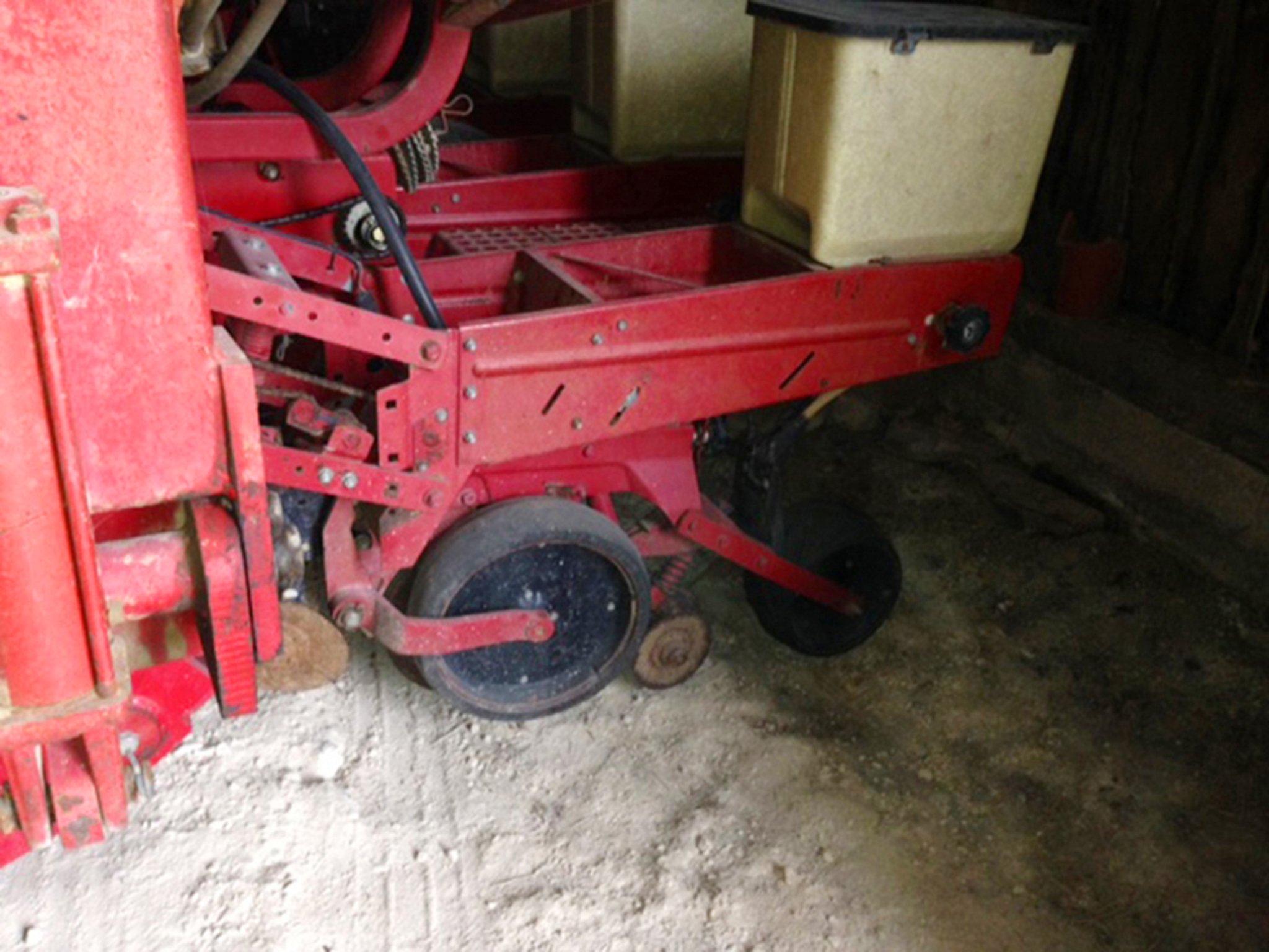 Property photo 33 - Farmers Grain & Ag Equipment Auction - EQUIPMENT WANTED!