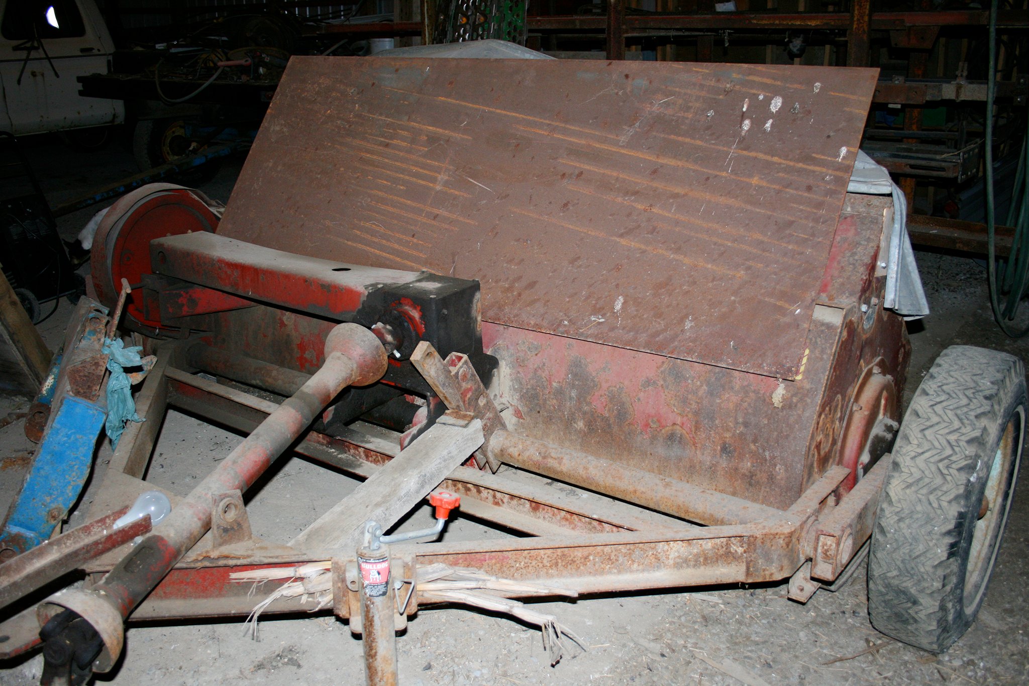 Property photo 82 - Farmers Grain & Ag Equipment Auction - EQUIPMENT WANTED!