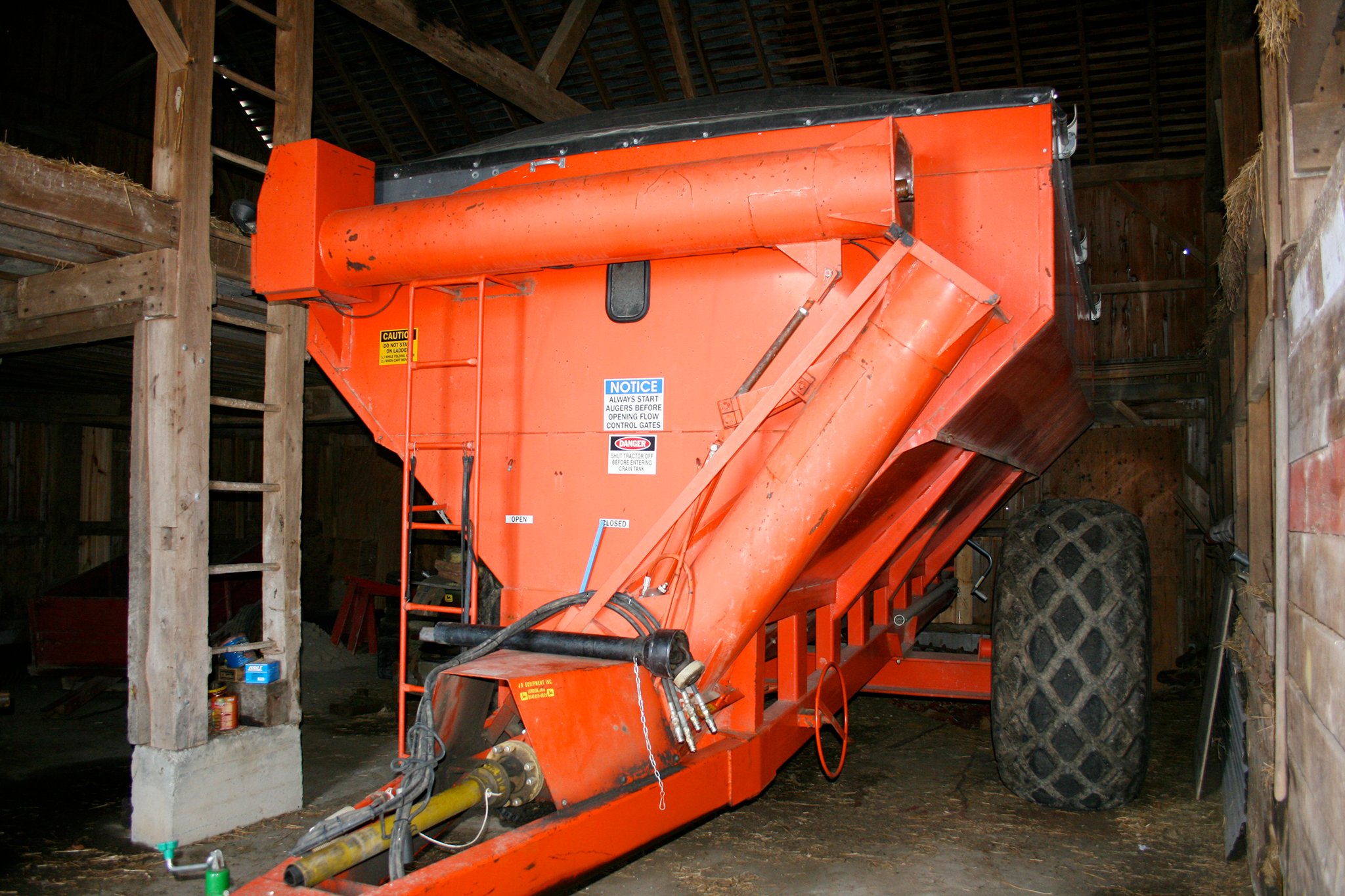 Property photo 96 - Farmers Grain & Ag Equipment Auction - EQUIPMENT WANTED!