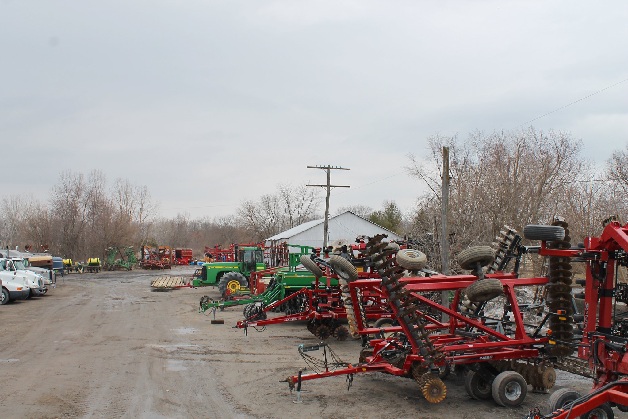 Property photo 179 - Farmers Grain & Ag Equipment Auction - EQUIPMENT WANTED!