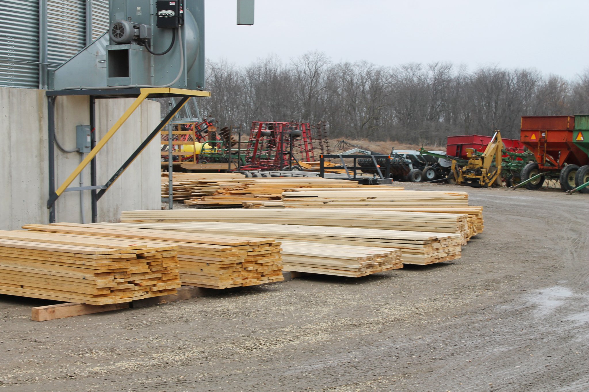 Property photo 176 - Farmers Grain & Ag Equipment Auction - EQUIPMENT WANTED!