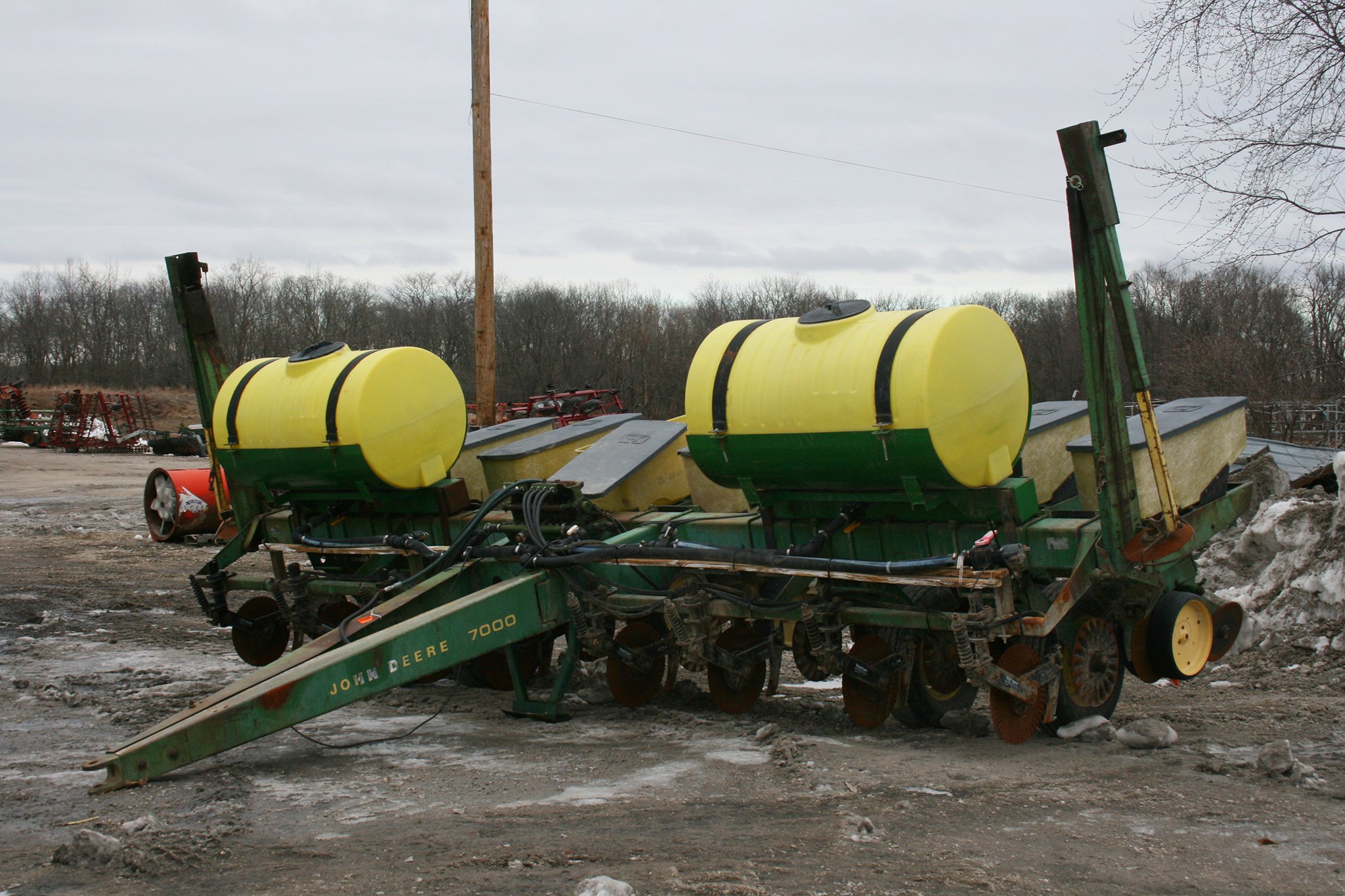 Property photo 165 - Farmers Grain & Ag Equipment Auction - EQUIPMENT WANTED!