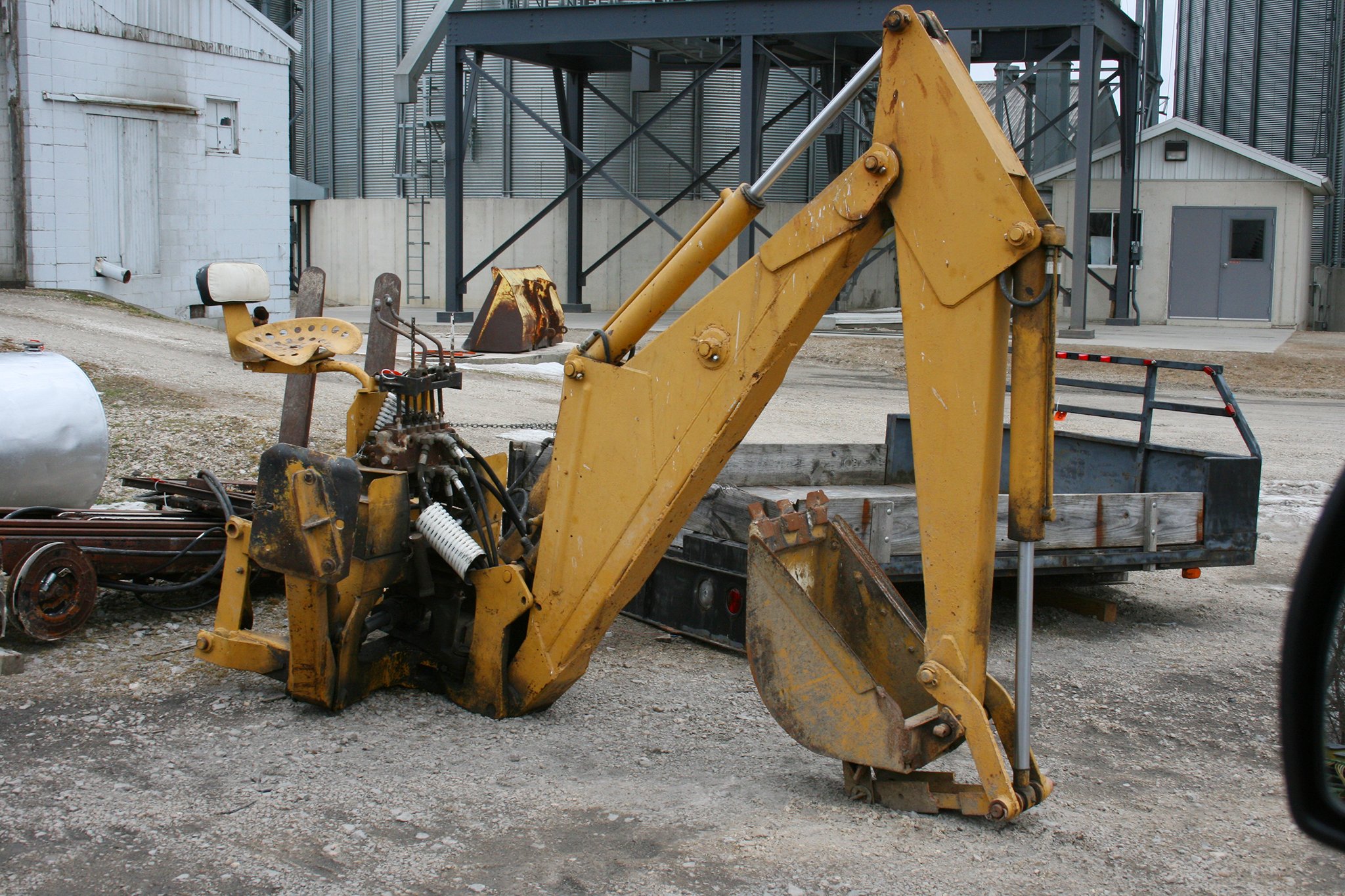 Property photo 175 - Farmers Grain & Ag Equipment Auction - EQUIPMENT WANTED!